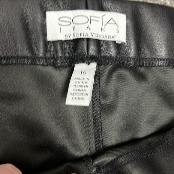 Sofia Vergara Rosa Faux Leather Sleek Zip Hem Jegging - Picture 9 of 11
